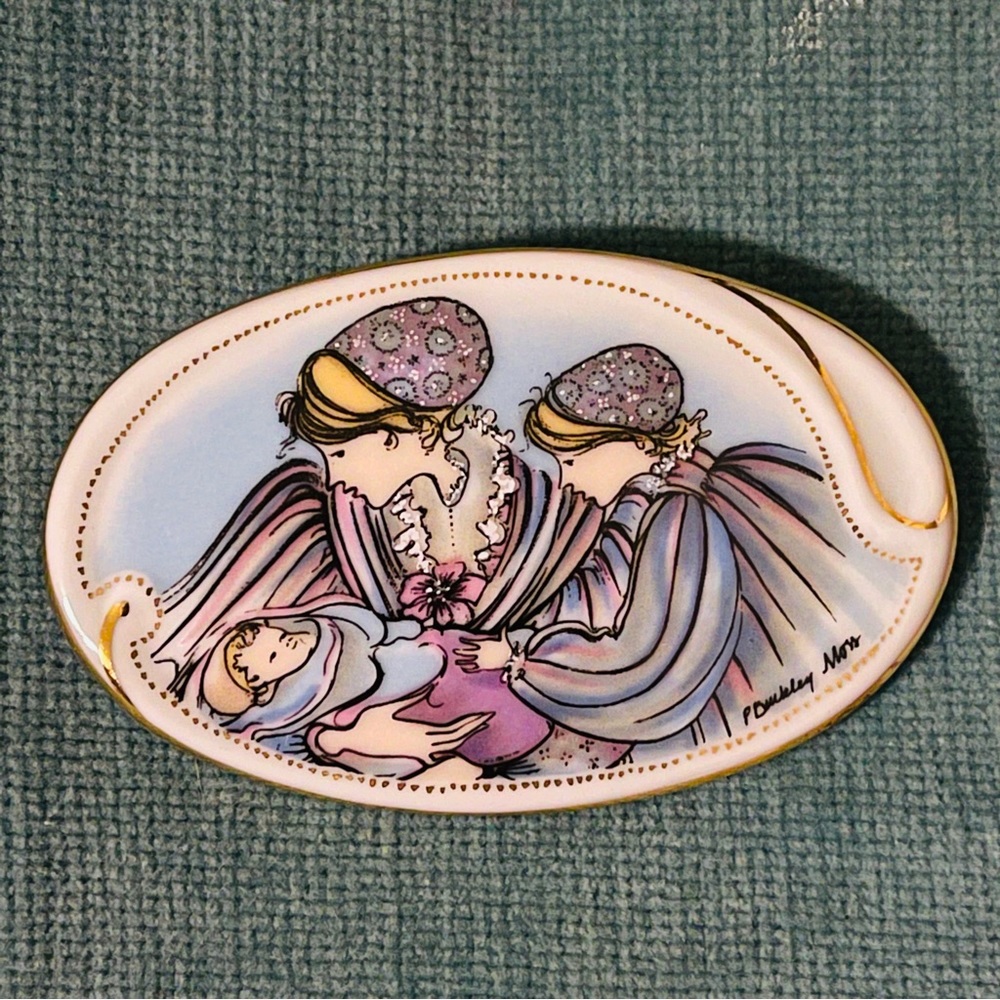 Vintage P. Buckley Moss porcelain Pin 1990 Society Membersip Signed Anna Perenna